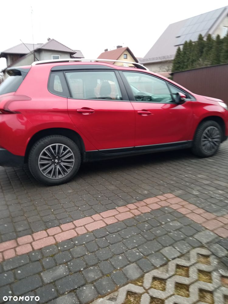 Peugeot 2008 1.2 Pure Tech Active S&S EAT6 - 5