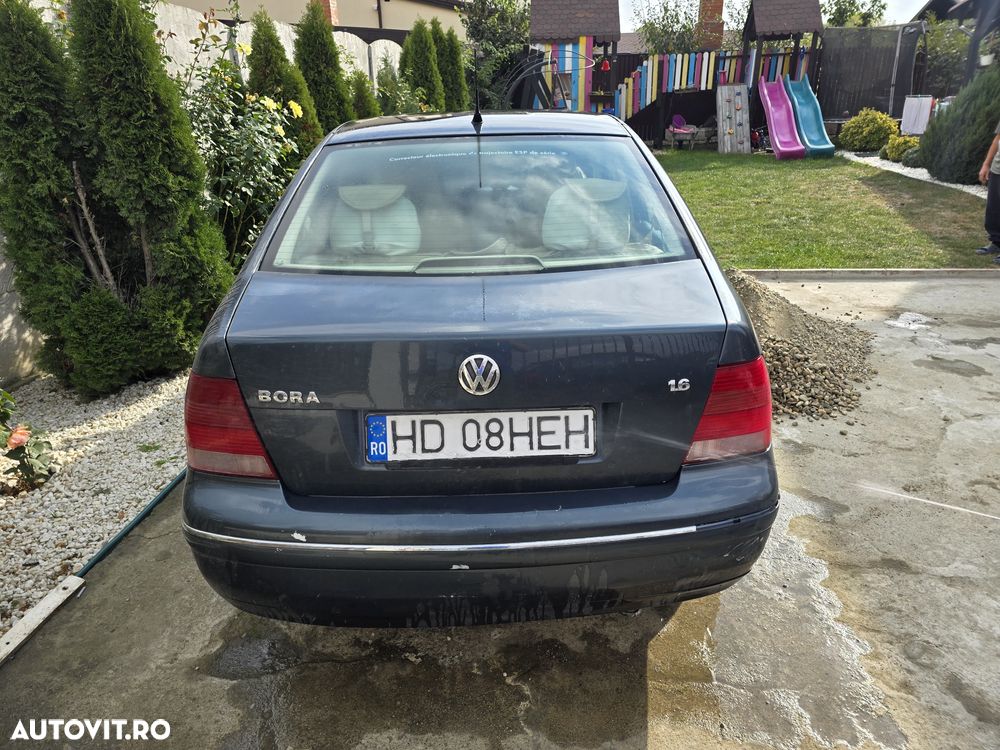 Volkswagen Bora 1.6 Comfortline - 8