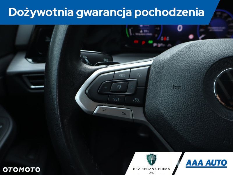 Volkswagen Golf - 21