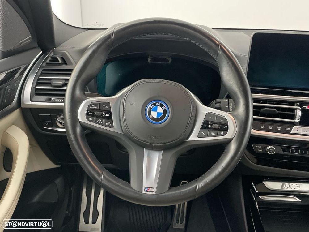 BMW iX3 M Sport Impressive - 14