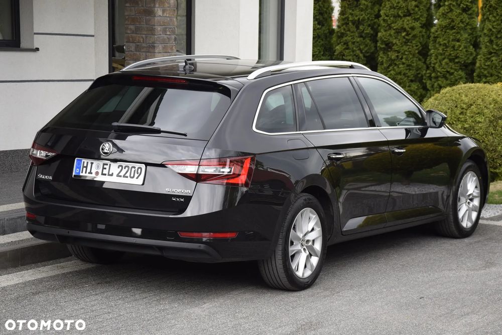 Skoda Superb 2.0 TDI 4x4 Style - 4