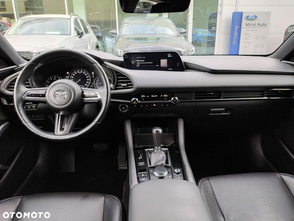 Mazda 3 2.0 mHEV Hikari - 11