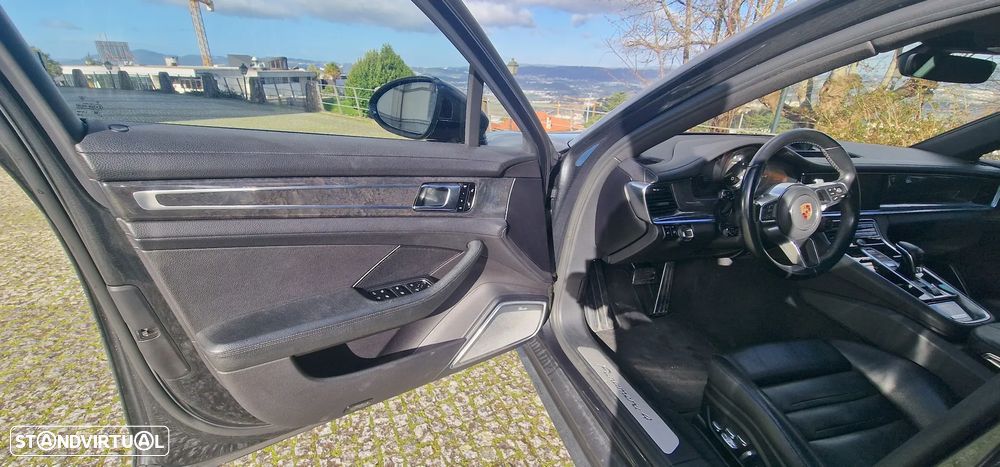 Porsche Panamera 4 E-Hybrid - 14