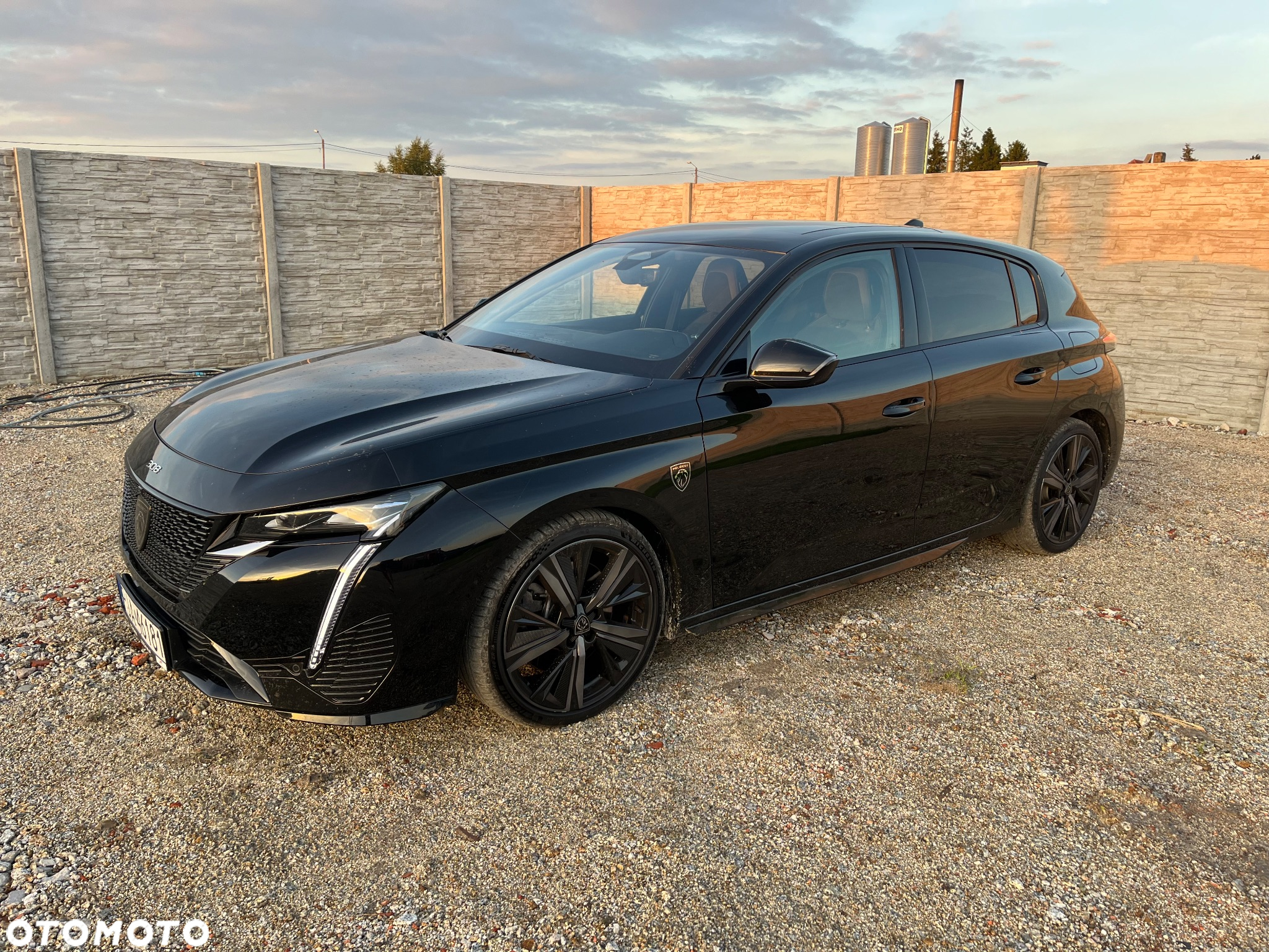 Peugeot 308 Plug-In Hybrid 225 e-EAT8 GT - 2