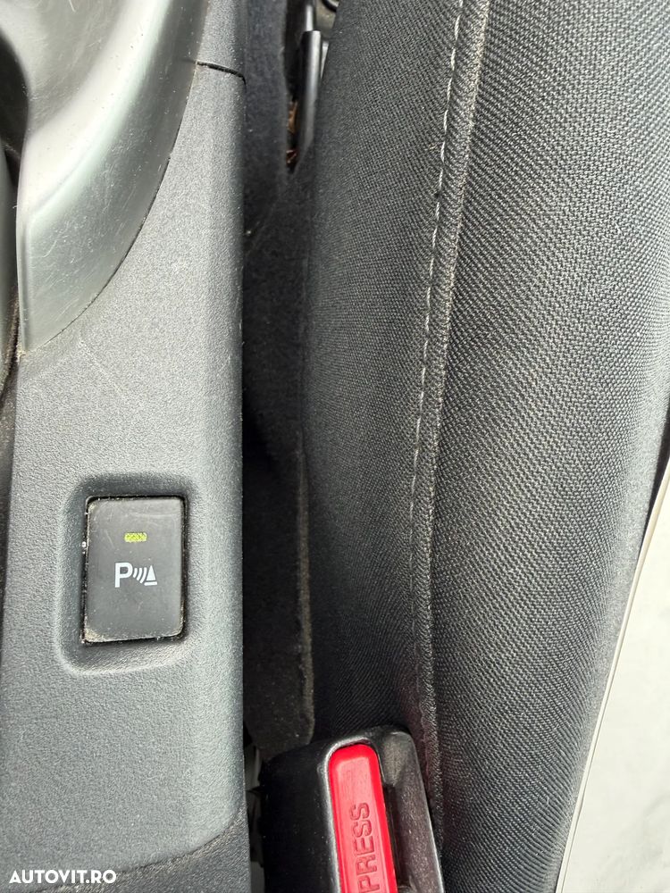 Toyota Auris - 14