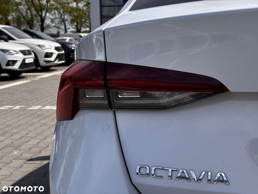 Skoda Octavia 1.5 TSI ACT Ambition - 11