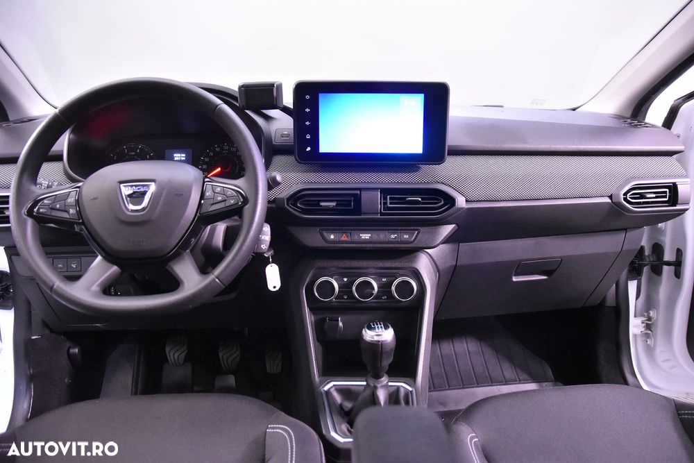 Dacia Sandero - 9