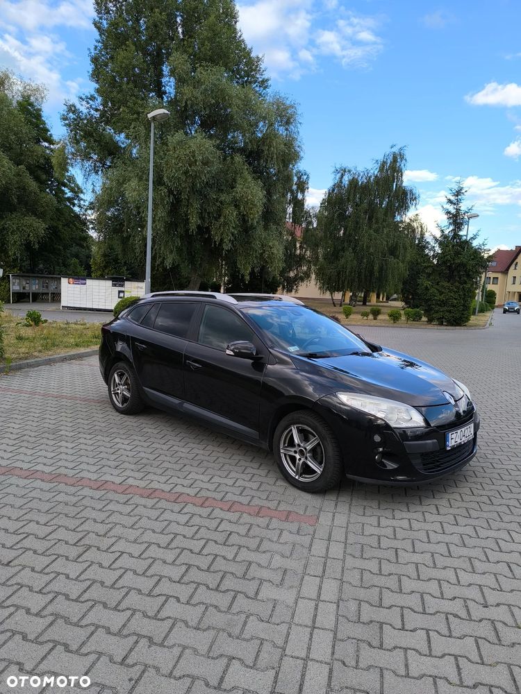Renault Megane 1.9 dCi FAP Grandtour Dynamique - 3