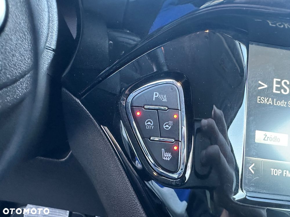 Opel Corsa 1.4 Cosmo - 21