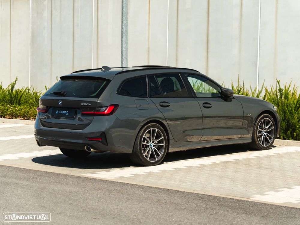 BMW 330 e Line Sport Auto - 4