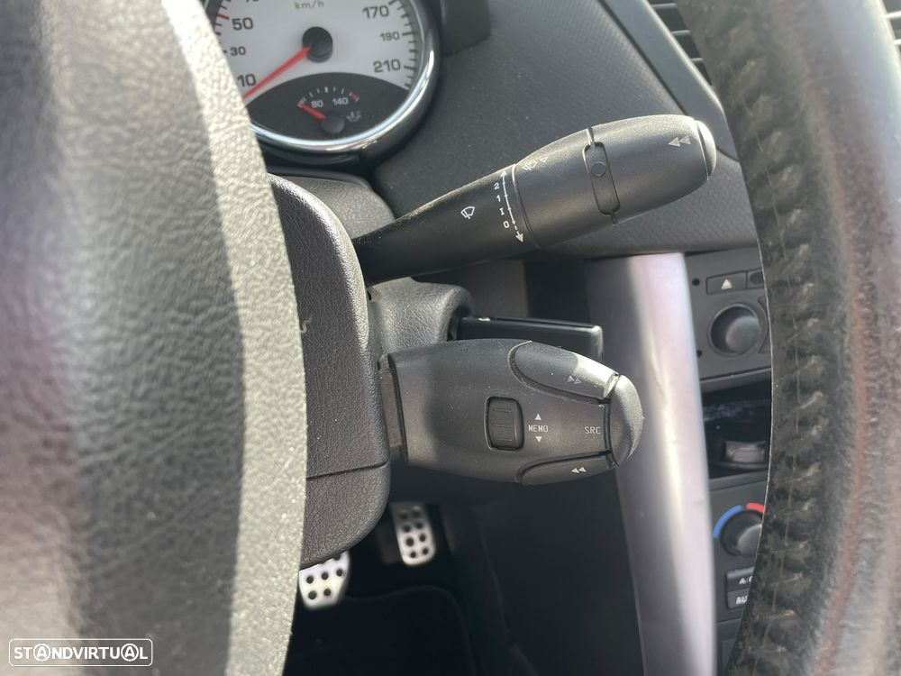 Peugeot 207 CC 1.6 HDi FAP Sport - 18