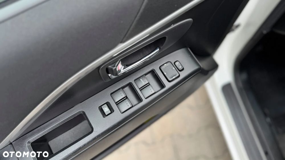 Mazda 5 2.0 Exclusive - 23