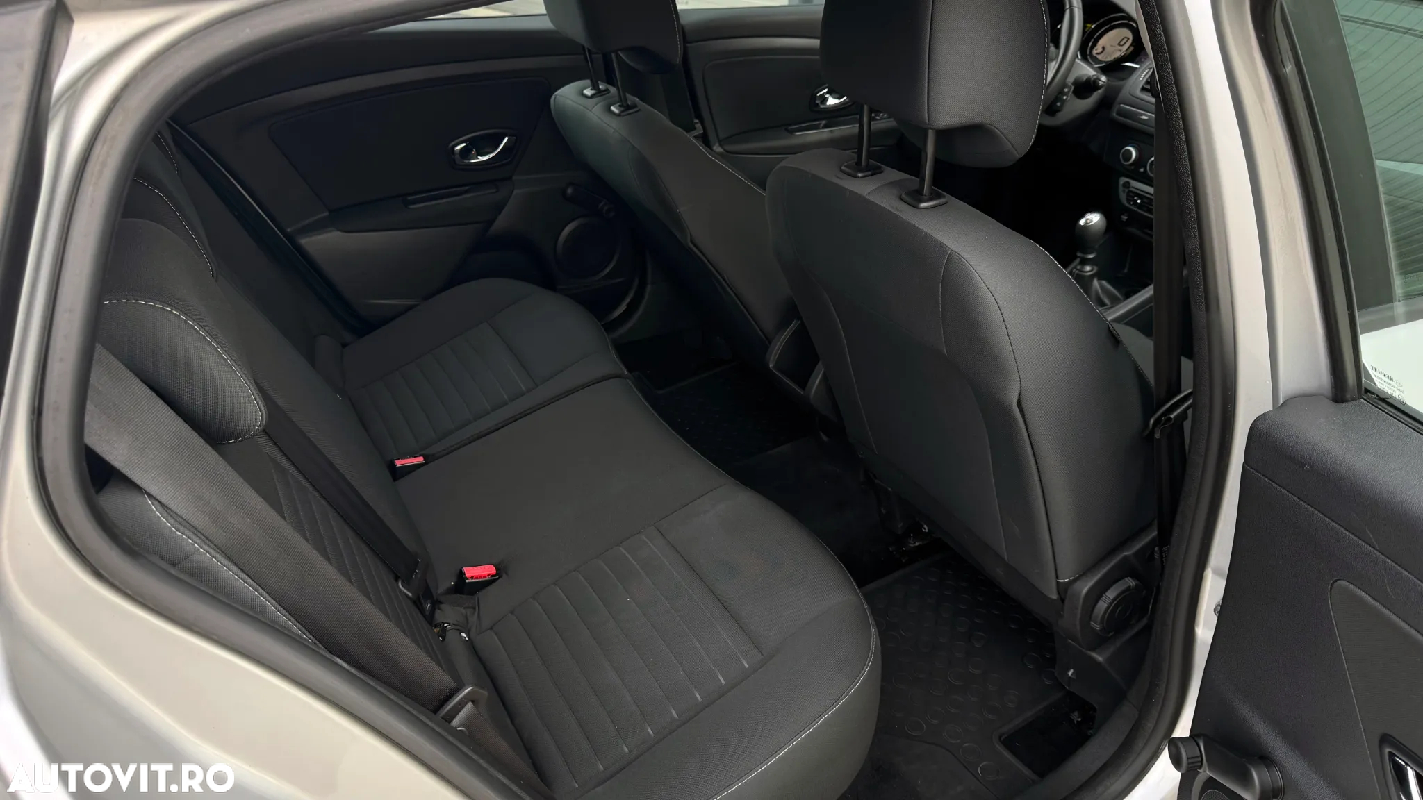 Renault Megane dCi 110 FAP LIMITED - 12
