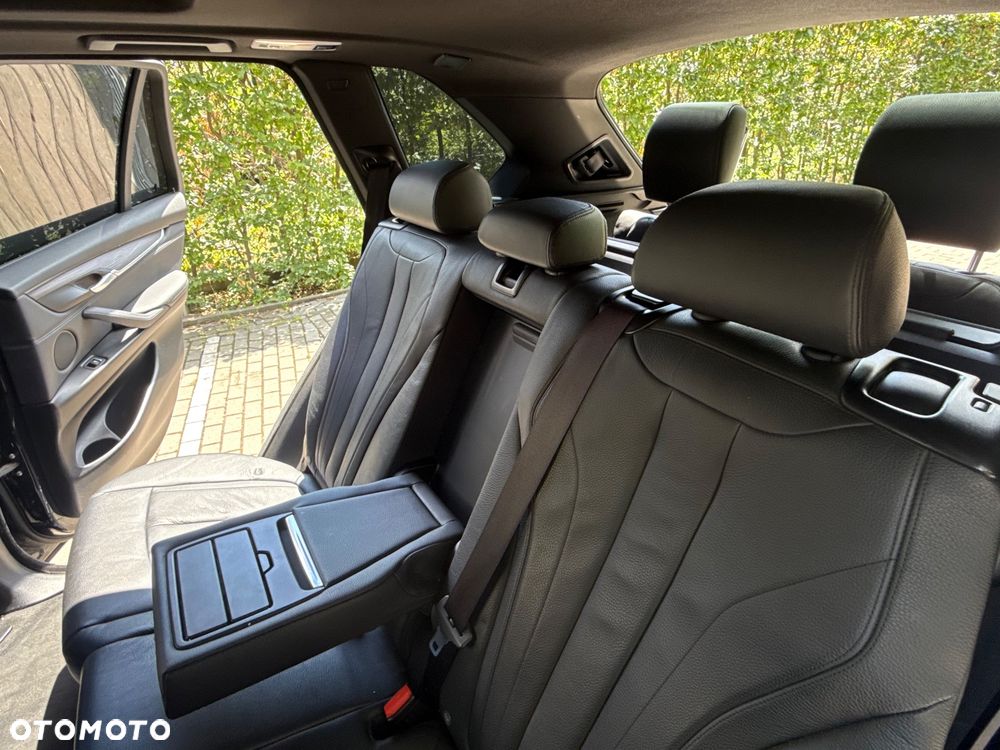 BMW X5 xDrive30d - 27