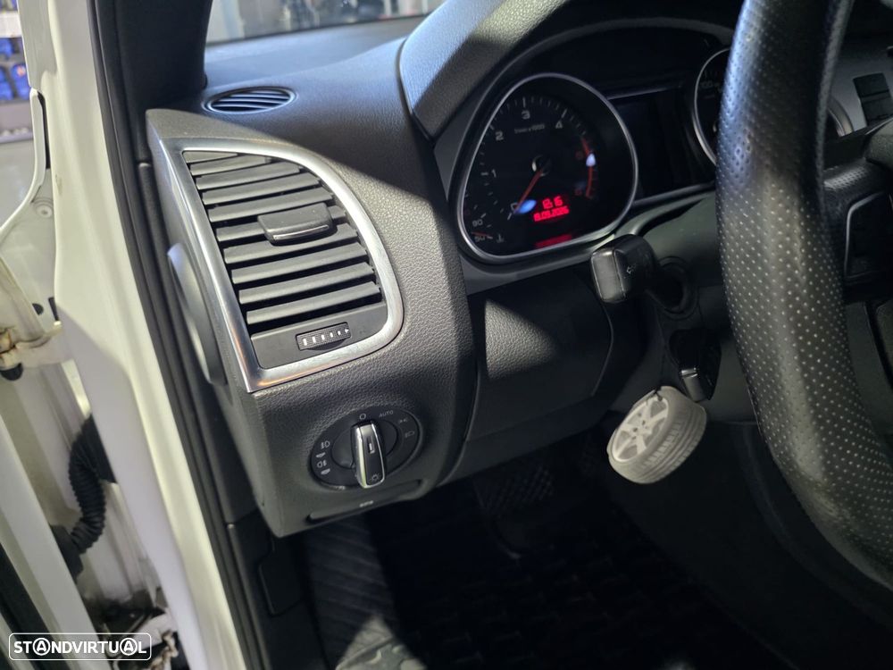 Audi Q7 3.0 V6 TDi quattro S-line Tiptronic - 12