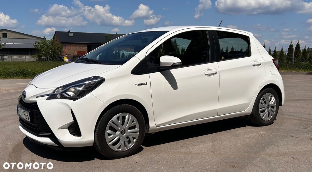 Toyota Yaris Hybrid 100 Premium - 12