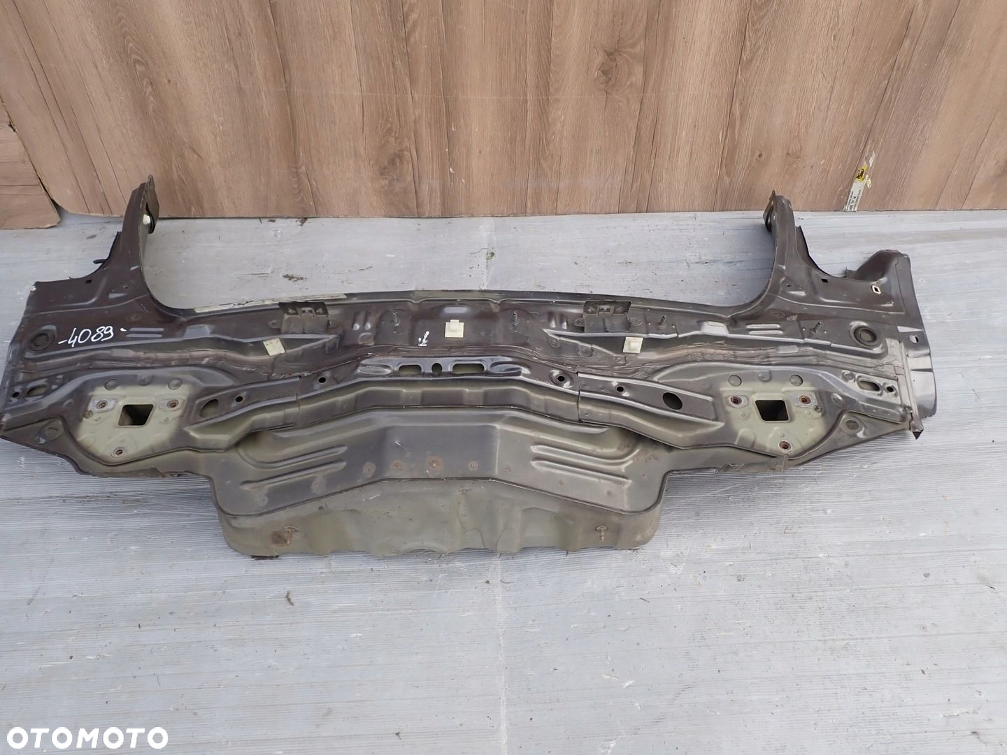 TOYOTA VERSO 09-13 PAS TYLNY 1G3 - 3