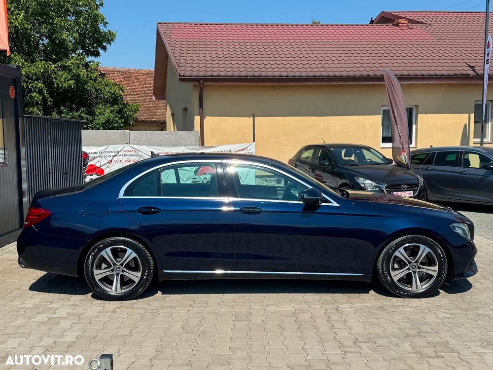 Mercedes-Benz E - 10