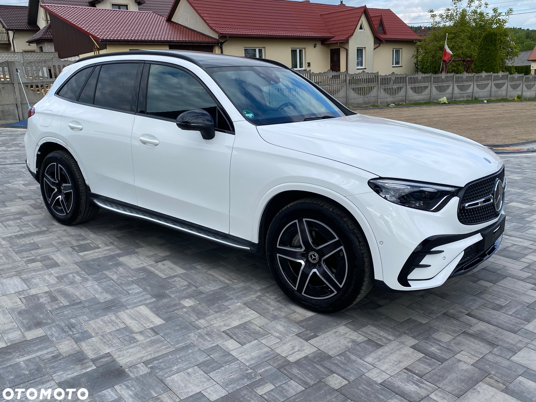 Mercedes-Benz GLC 200 4Matic 9G-TRONIC AMG Line Advanced - 9