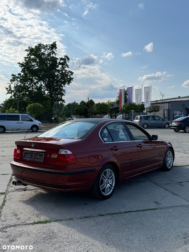 BMW Seria 3 323i - 7