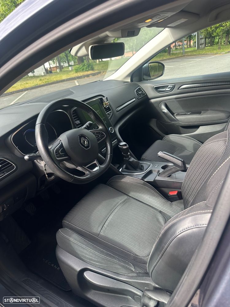 Renault Mégane 1.5 dCi Luxe SS - 8