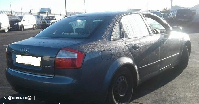 Audi A4 1.9 TDI de 2004 disponível para peças FRENTE VENDIDA - 3