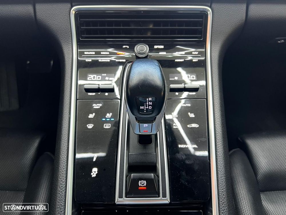 Porsche Panamera Sport Turismo 4 E-Hybrid Platinum Edition PDLS - 40