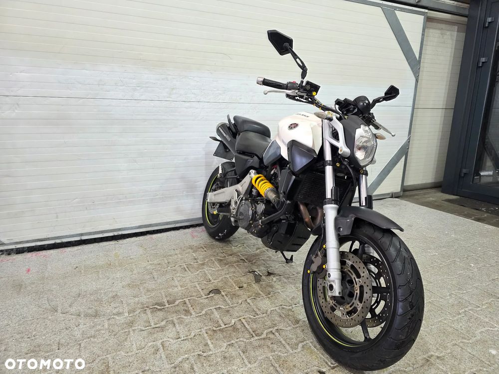 Yamaha MT - 5