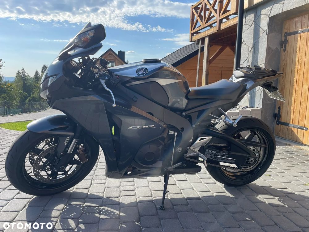 Honda CBR - 6
