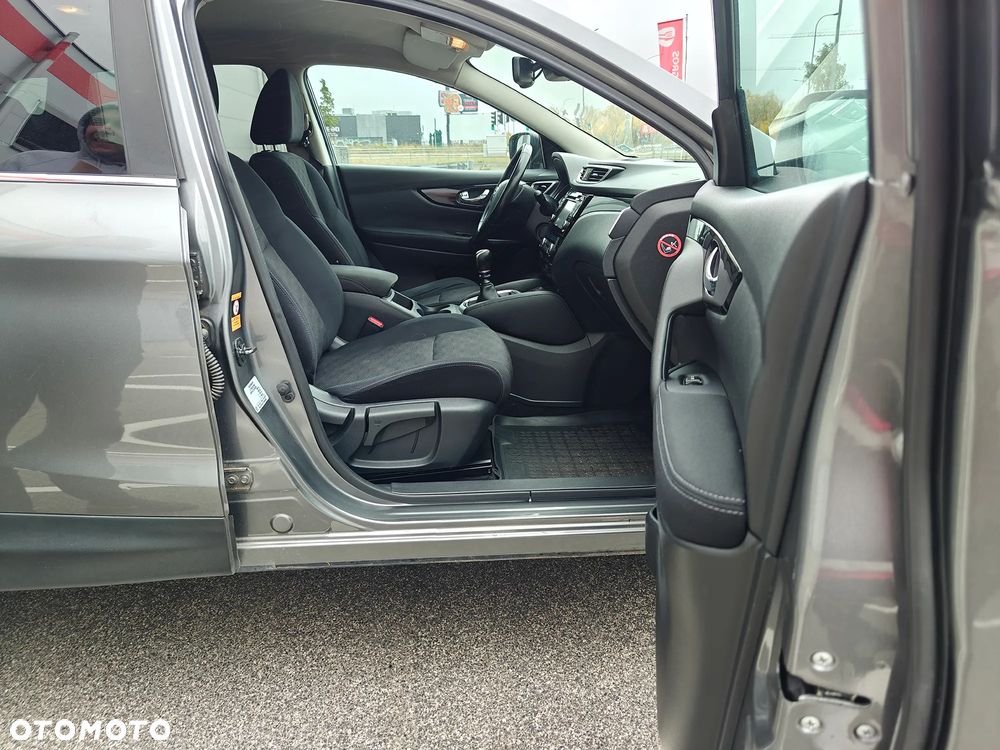 Nissan Qashqai 1.6 DIG-T N-Connecta - 15