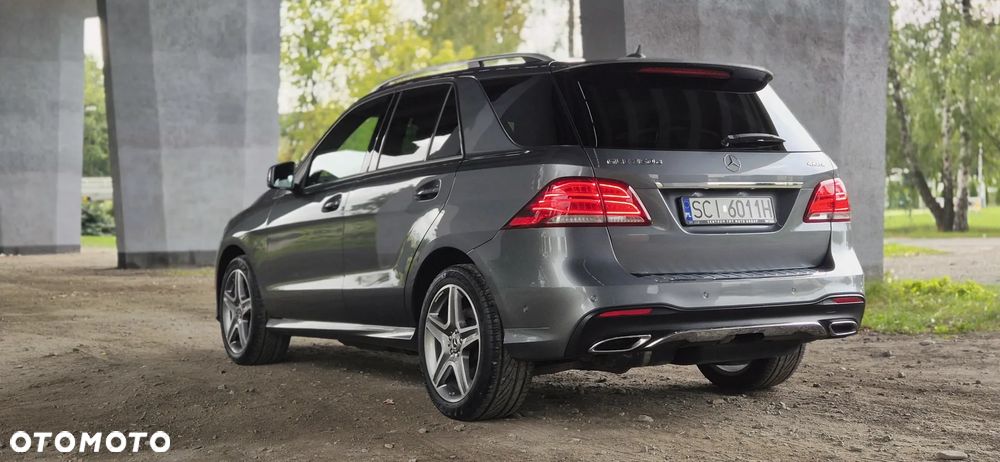 Mercedes-Benz GLE 350 d 4-Matic - 4
