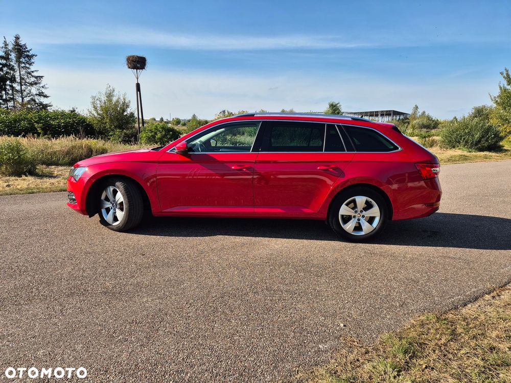Skoda Superb Combi 2.0 TDI DSG Ambition - 13