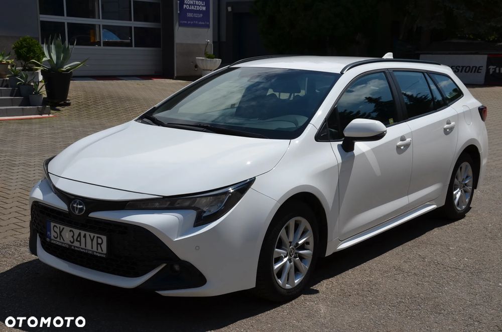 Toyota Corolla 1.8 Hybrid Executive - 1