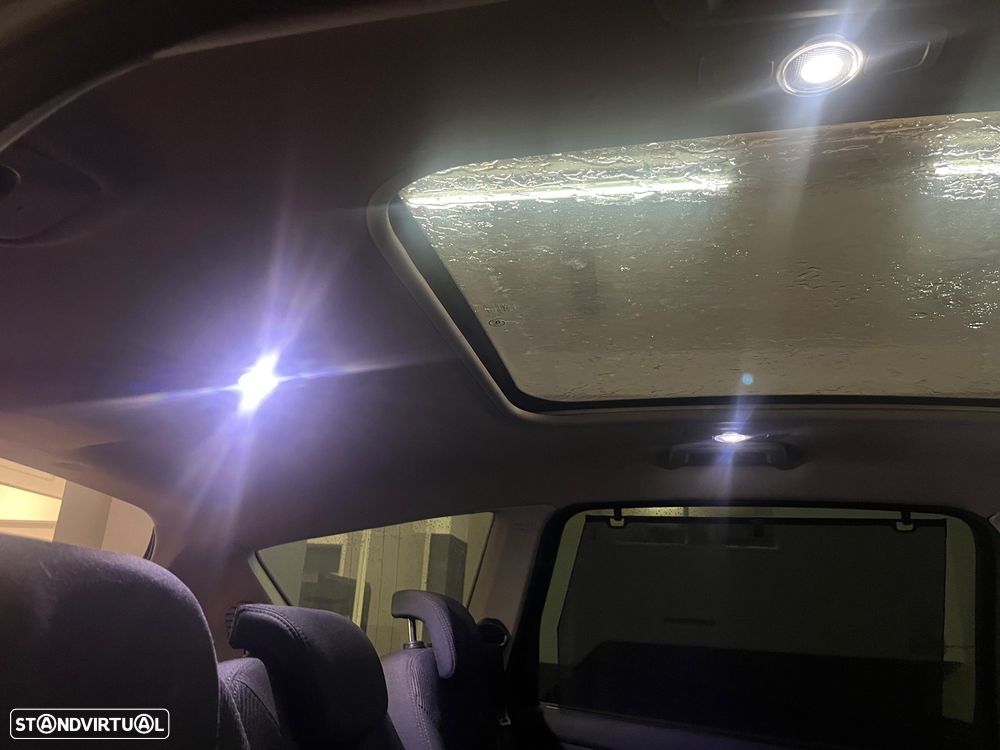 Ford S-Max 2.0 TDCi Titanium 7L - 39