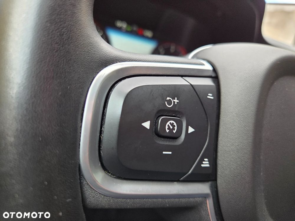 Volvo V60 B4 D Momentum Pro - 17