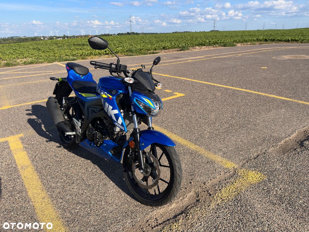 Suzuki GSX - 4