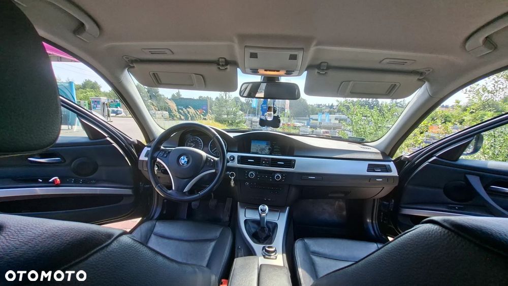 BMW Seria 3 320d xDrive DPF Edition Lifestyle - 16