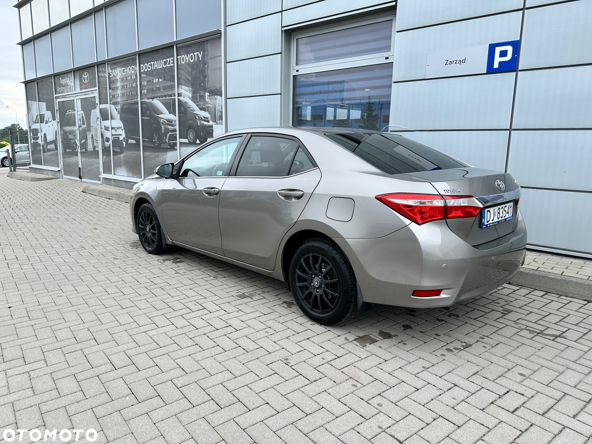 Toyota Corolla 1.6 Premium - 24