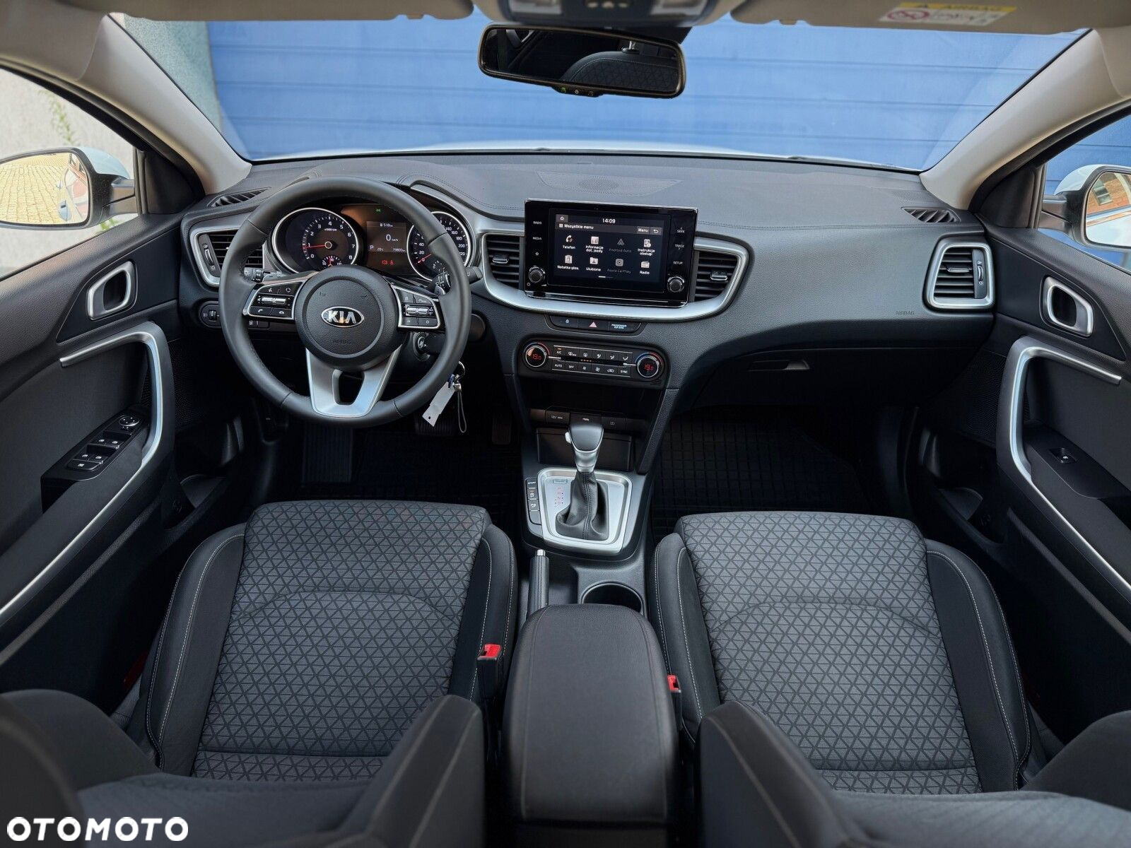 Kia Ceed 1.5 T-GDI M DCT - 11