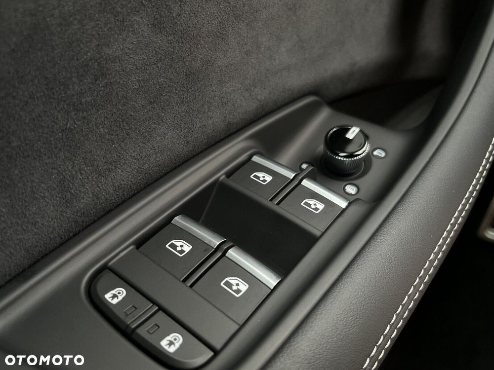 Audi Q8 55 TFSI mHEV Quattro Tiptronic - 37