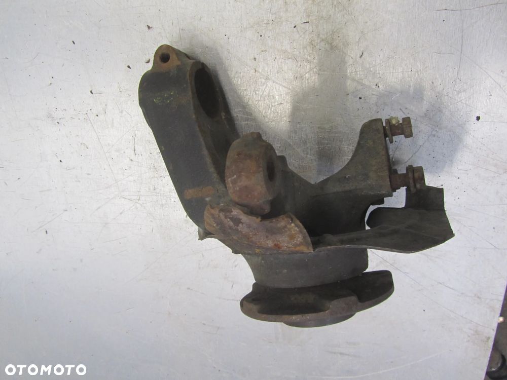 Citroen Jumper-Ducato-Boxer 3.0 06->piasta zwrotnica lewy przód 16" - 3