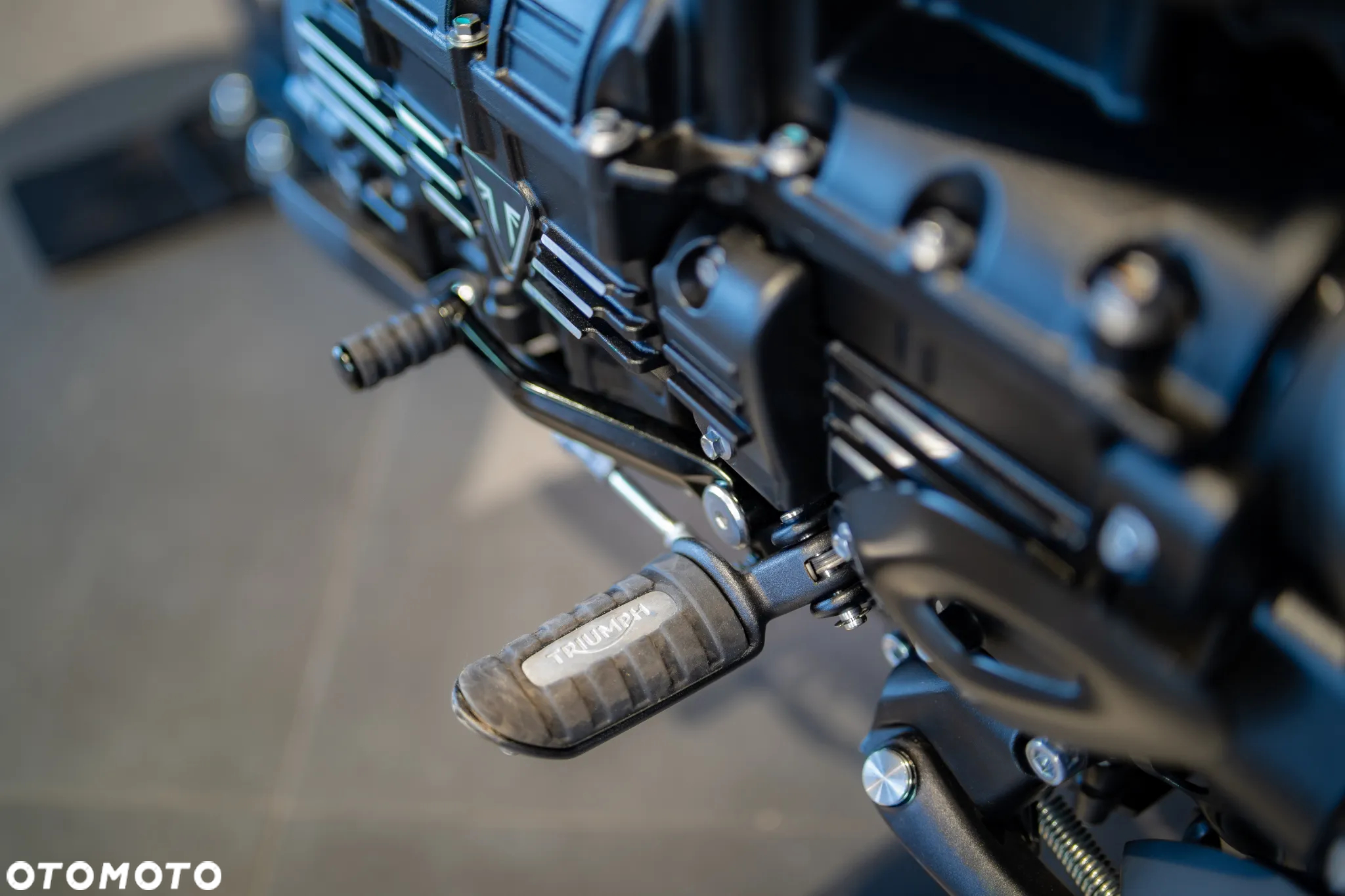 Triumph Rocket - 8