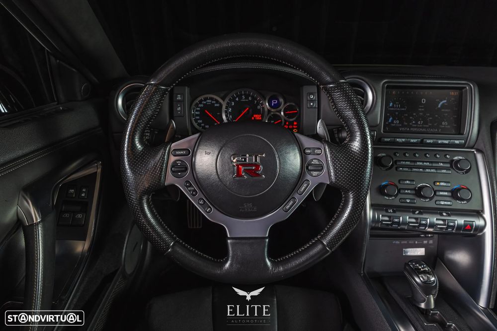 Nissan GT-R Premium Edition - 26