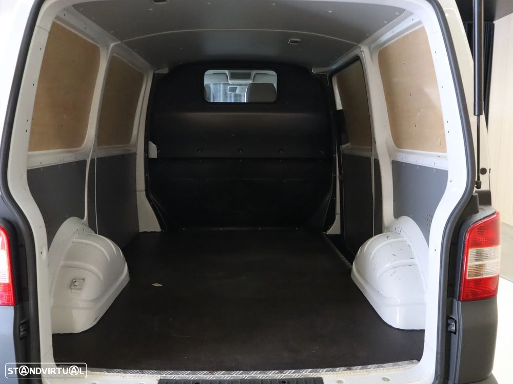 VW Transporter 2.0 TDi - 10