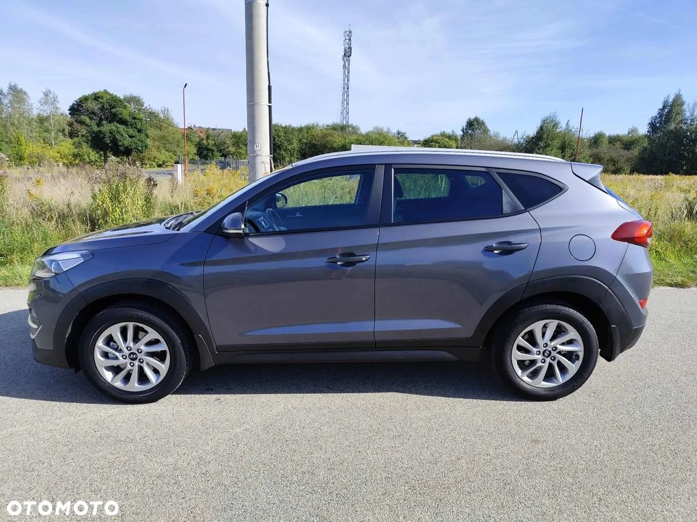 Hyundai Tucson 2.0 CRDI BlueDrive Comfort 2WD - 14