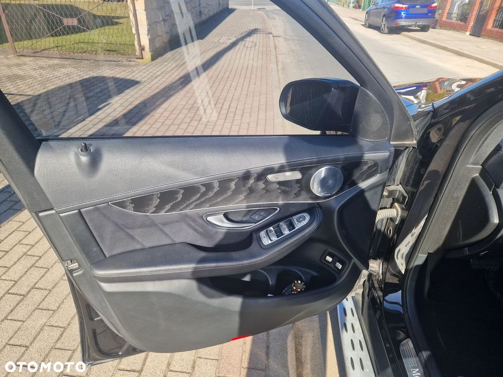 Mercedes-Benz GLC - 13