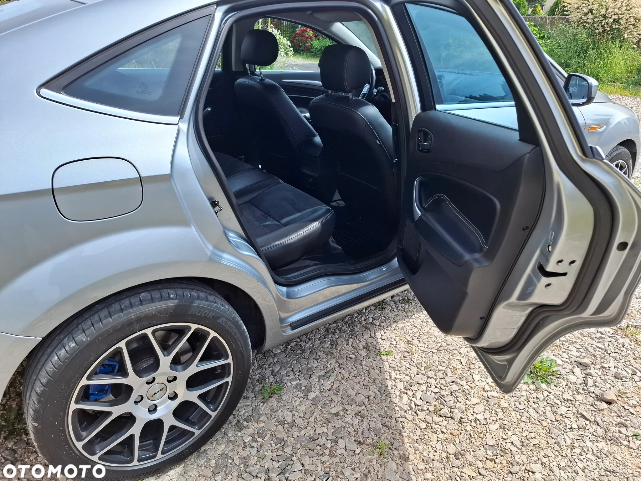 Ford Mondeo 2.5 Titanium X - 23