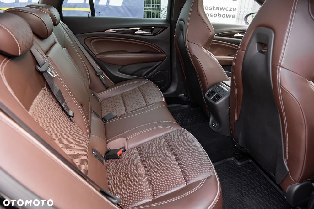 Opel Insignia 2.0 CDTI 4x4 GSi S&S - 35