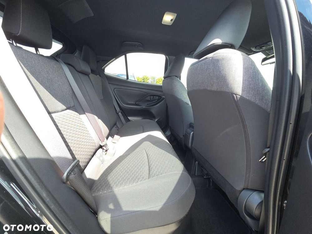 Toyota Yaris Cross Hybrid 1.5 Style - 14