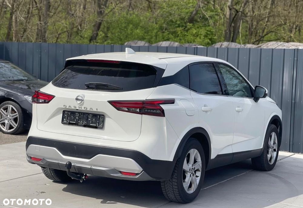 Nissan Qashqai 1.3 DIG-T MHEV Xtronic Tekna - 2